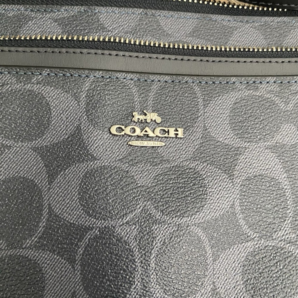 Coach Signature East West Pop Up Crossbody Bag Black Gray f29725 EUC - Picture 2 of 9